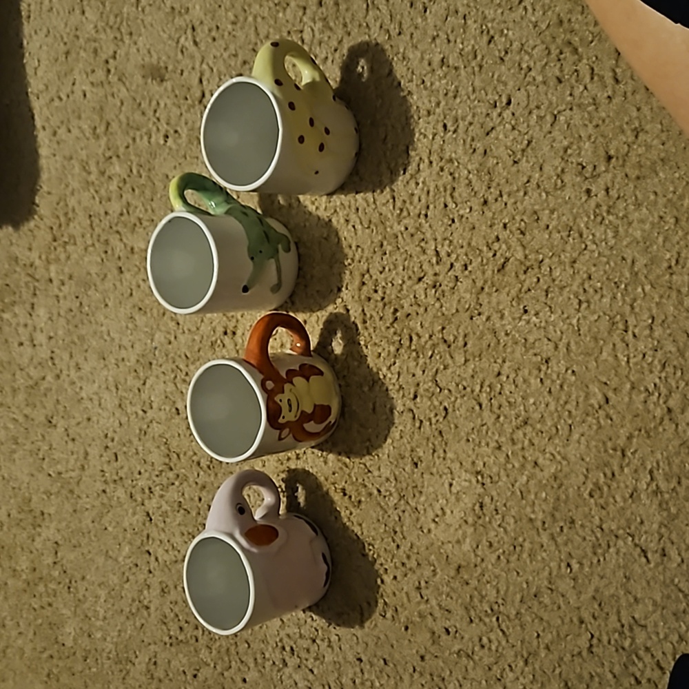 Set/4 unbranded ceramic mugs Vintage Pre-Owned